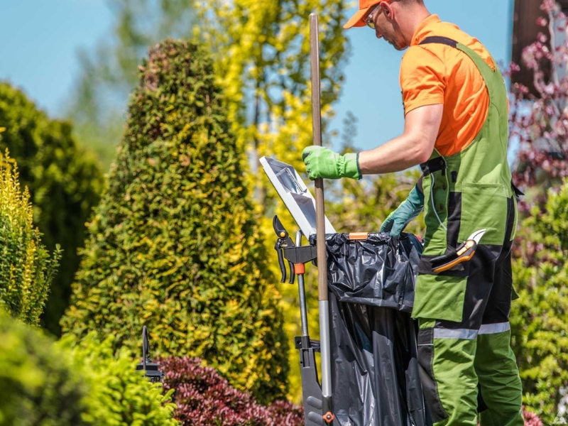 Manutenzioni parchi e giardini condominiali a bologna